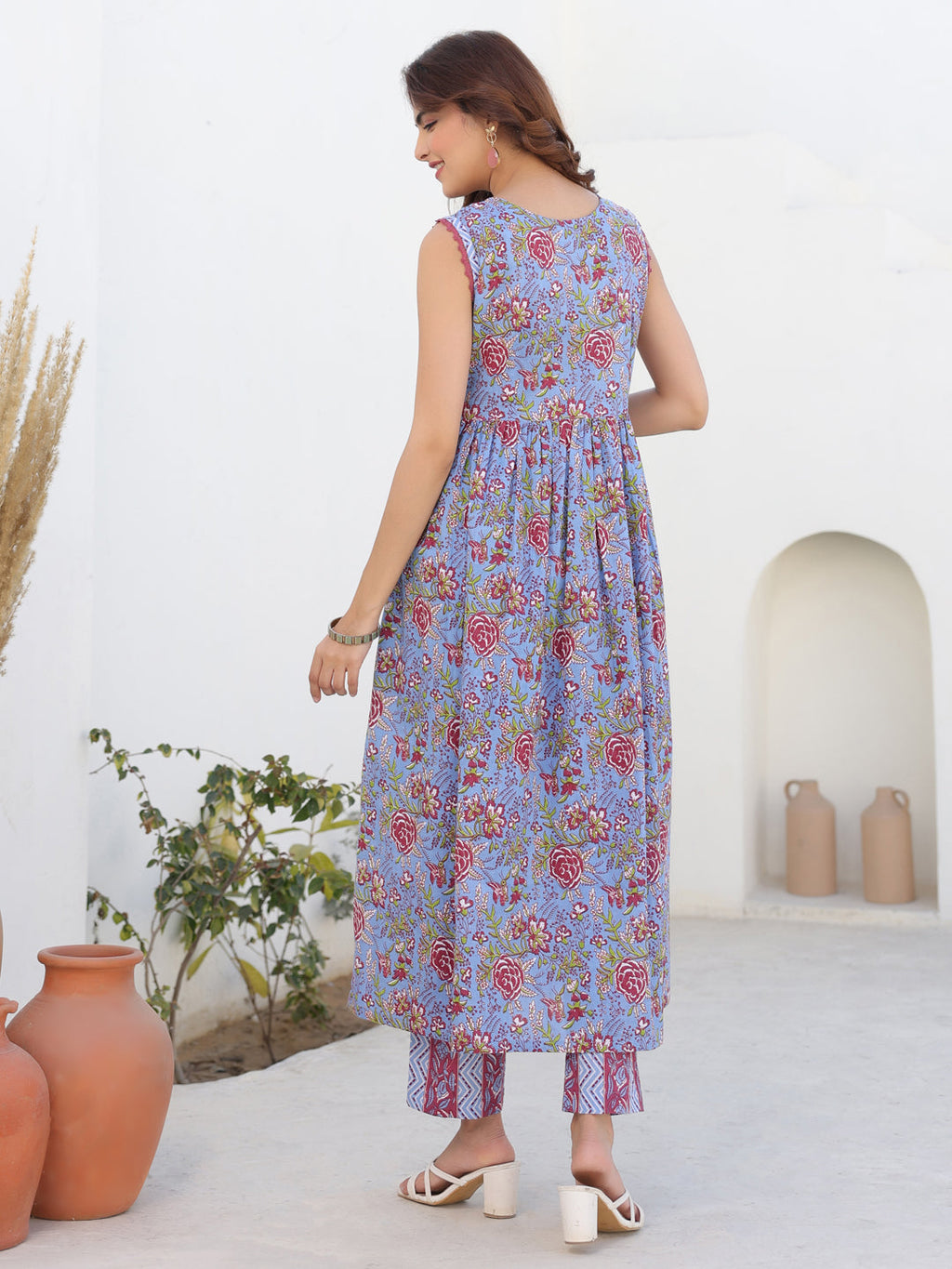 Janasya Women's Blue Pure Cotton Floral Printed A-line Kurta Pant Set