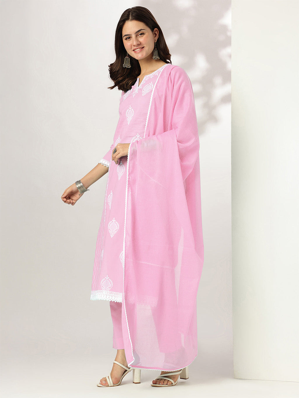 Janasya Women's Light Pink Pure Cotton Embroidered Straight Kurta Set
