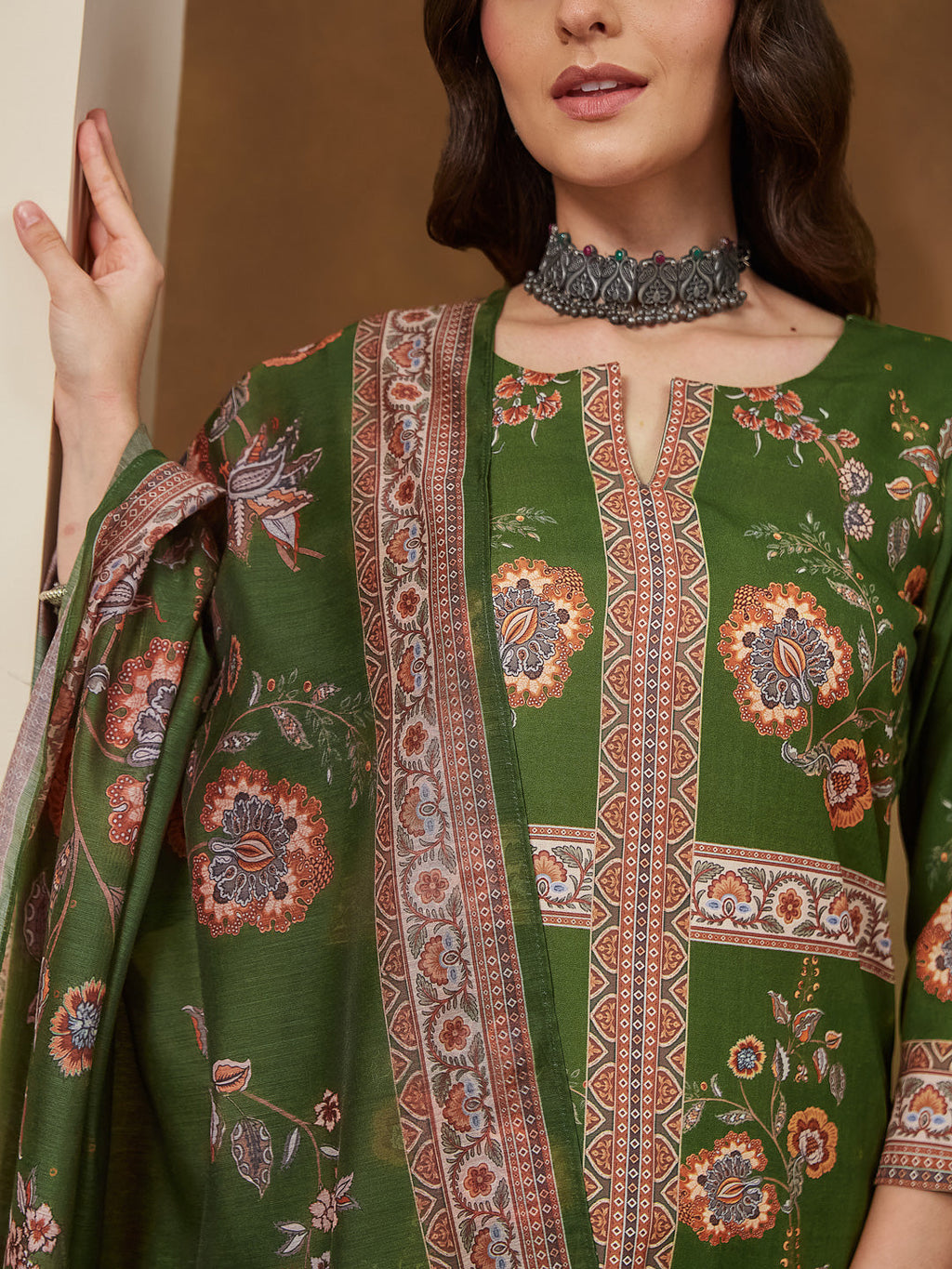 Janasya Women's Mehendi Green Cotton Blend Floral Printed Straight Kurta Set